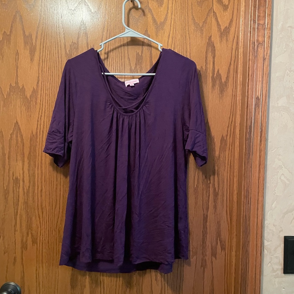 Molly Isadora 2X dark purple top. Flowy and soft. Crisscross at neckline. EUC